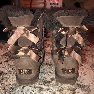 2 Bow Ugg Boots